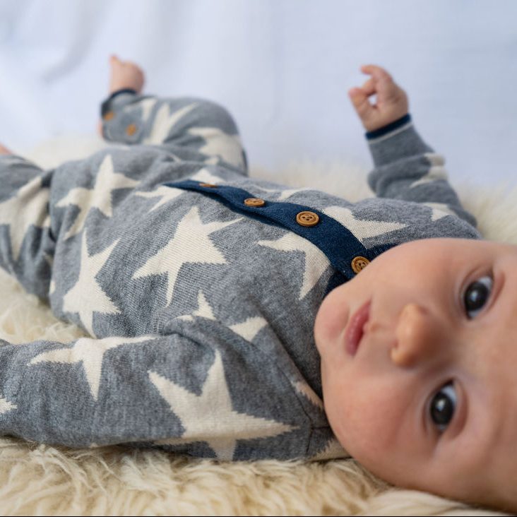 Stars knitted romper in grey